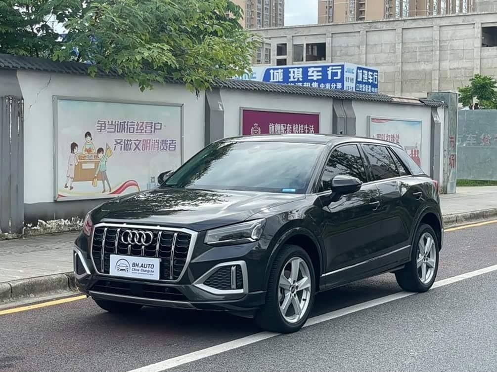 Audi Q2L