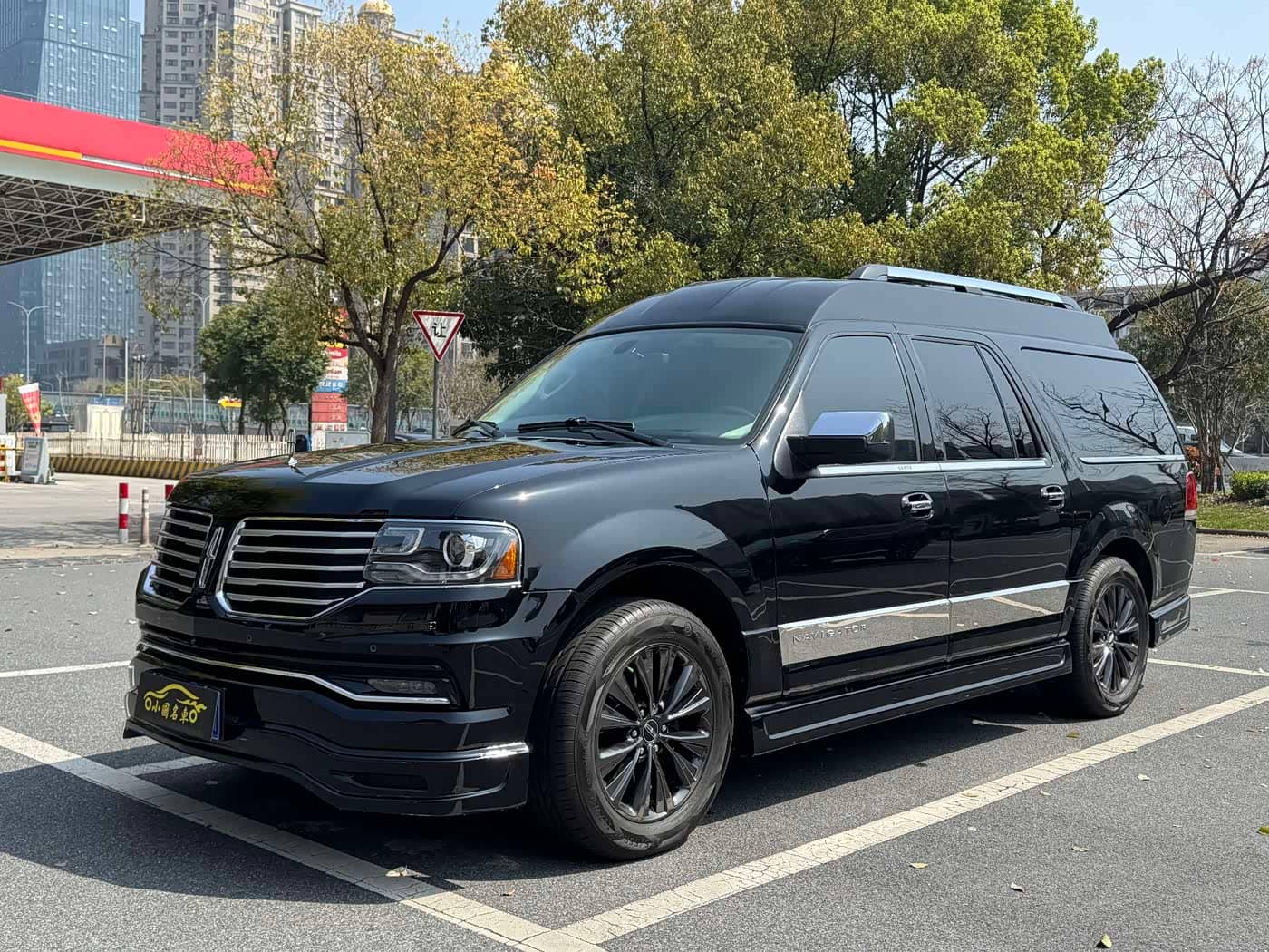 Lincoln Navigator