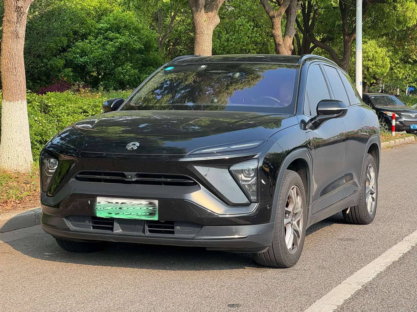 NIO ES6