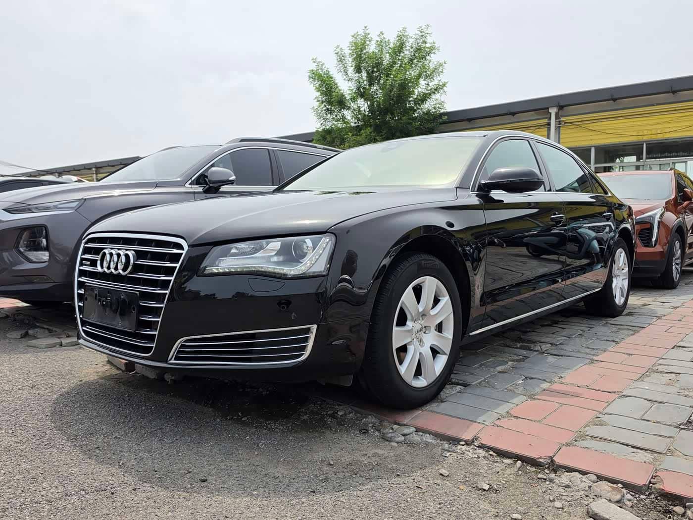 Audi A8