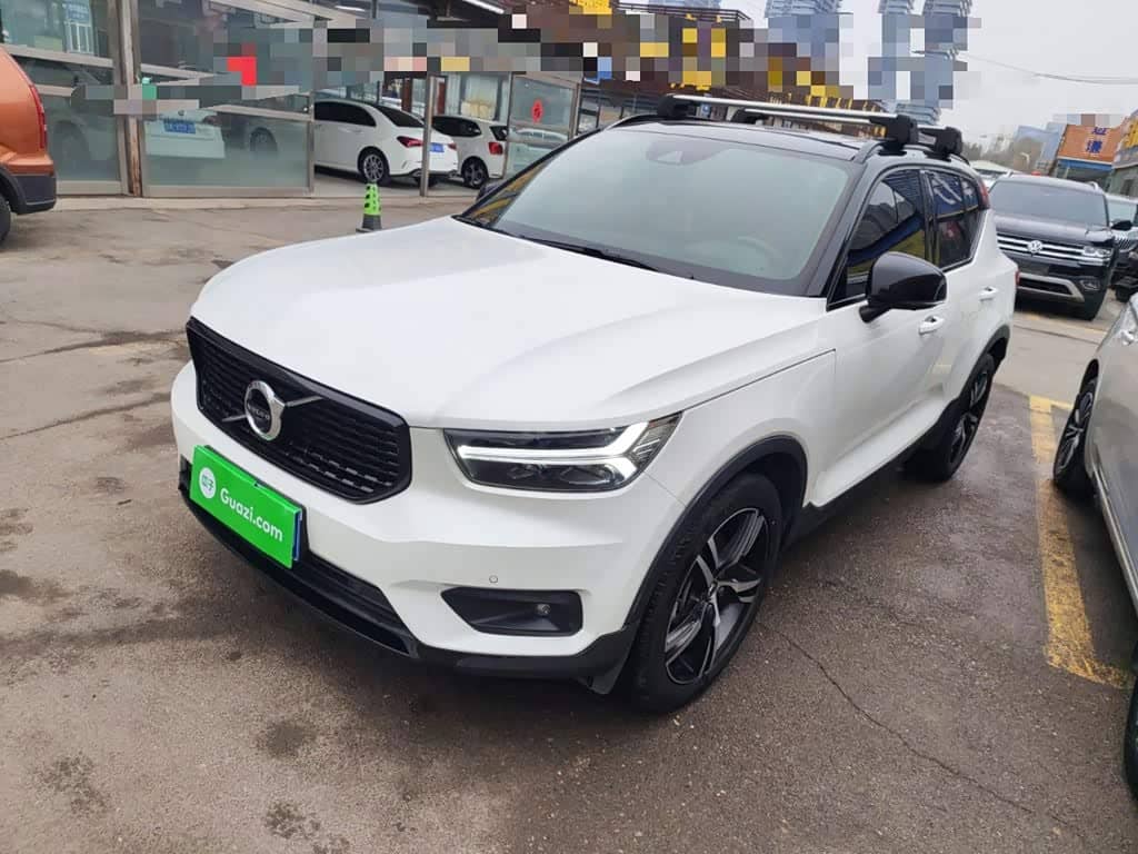 Volvo XC40
