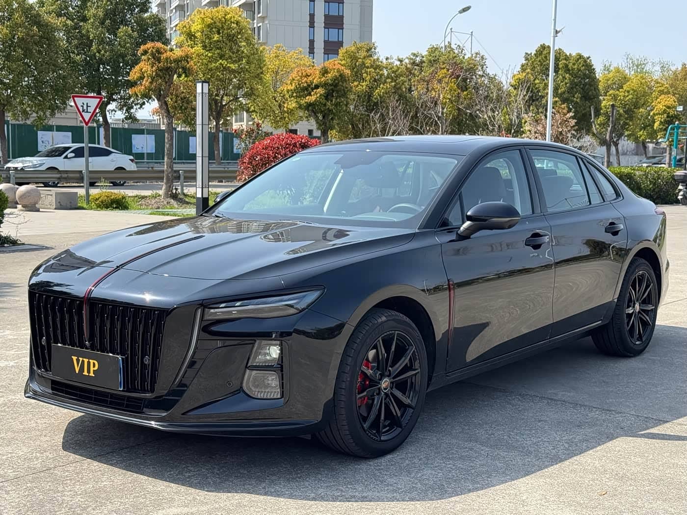 Hongqi H5