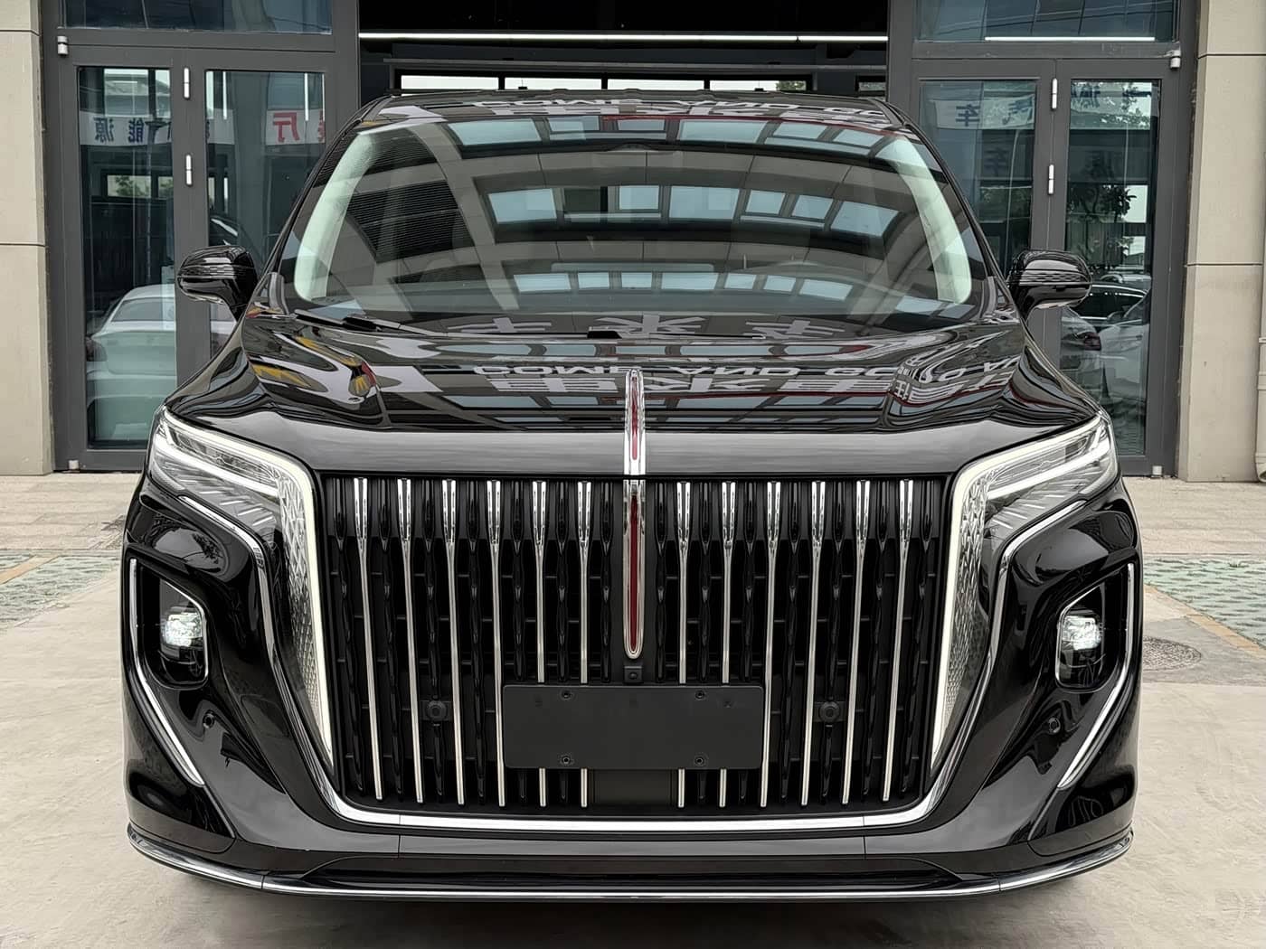Hongqi HQ9