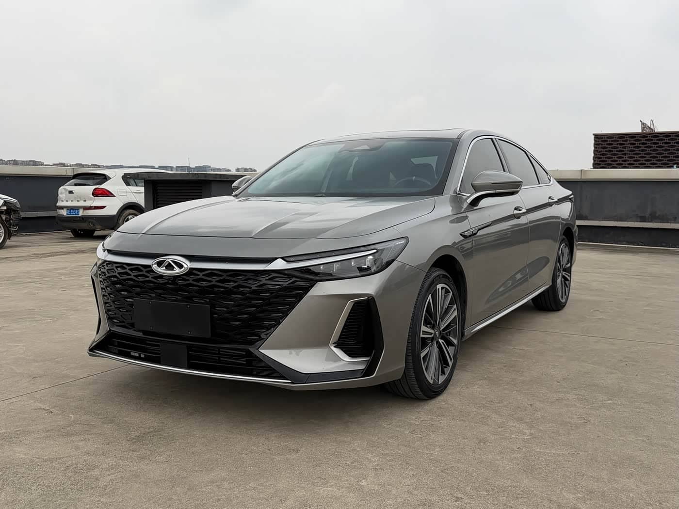 Chery Arrizo 8