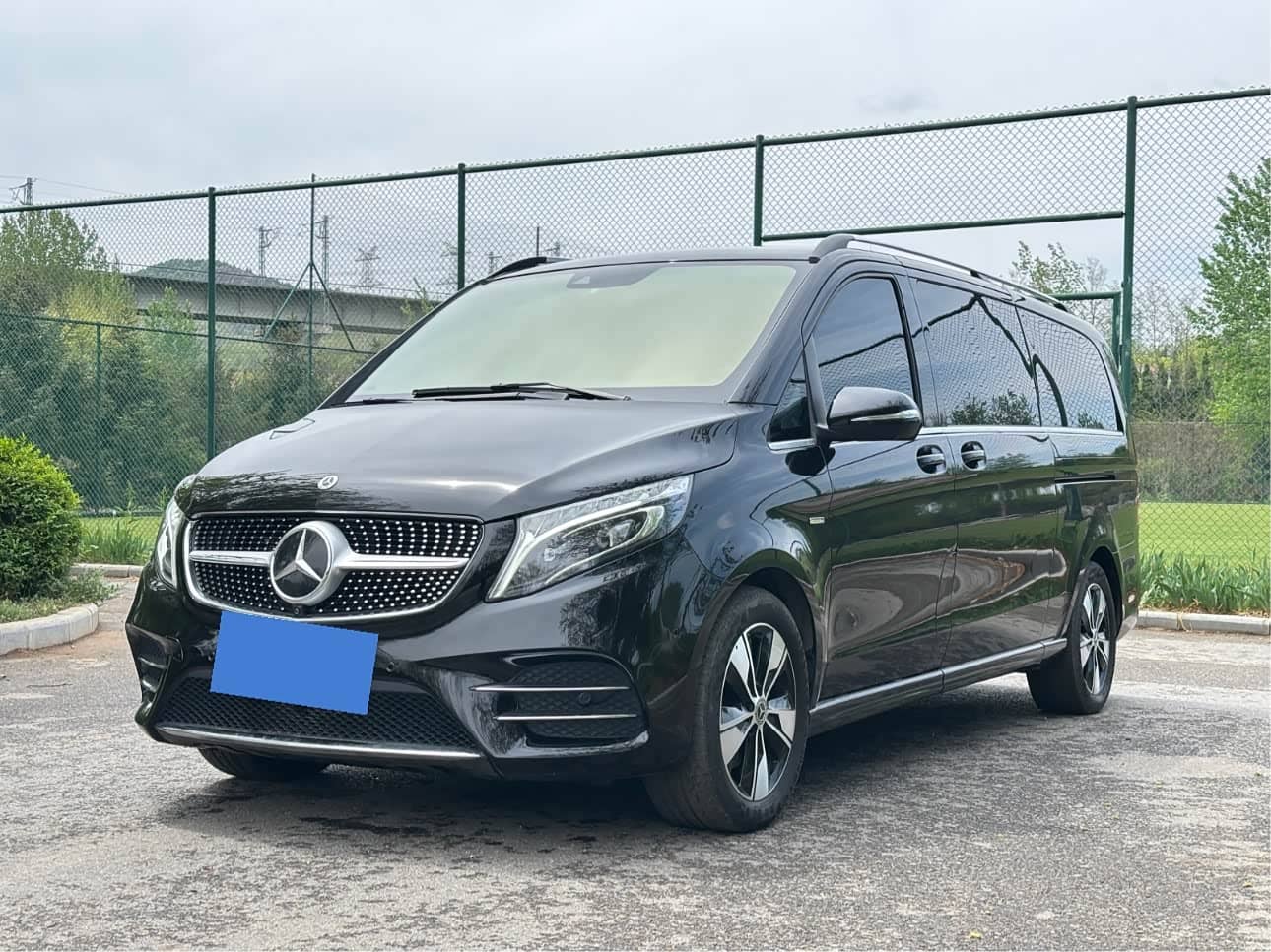 Mercedes-Benz V-Class