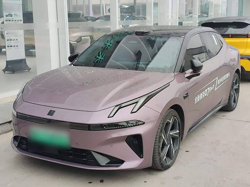 Lynk & Co 07 EM-P