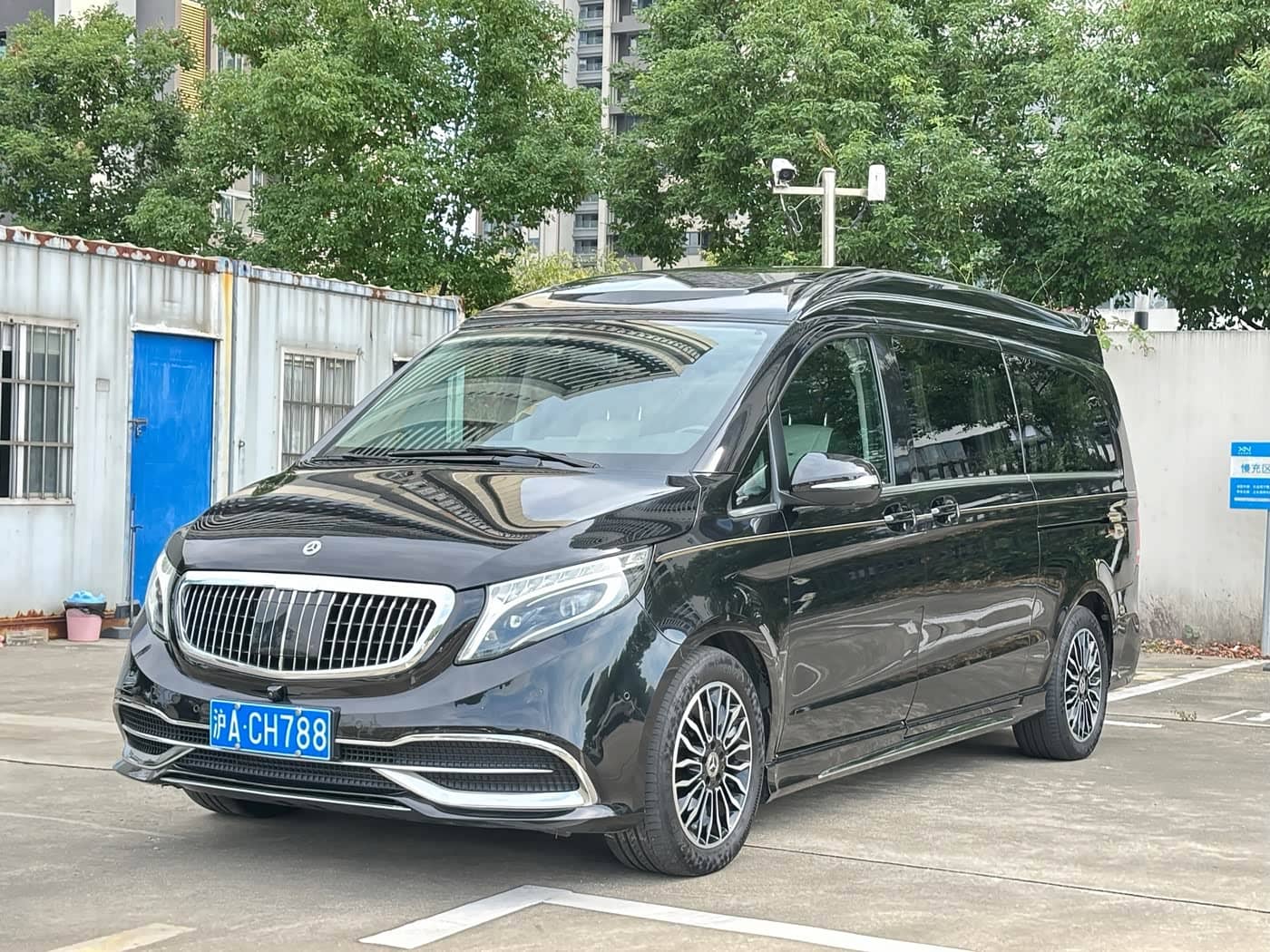 Mercedes-Benz V-Class