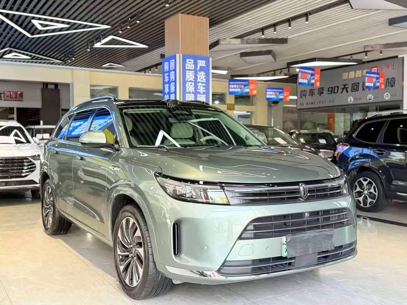 AITO Wenjie AITO M7