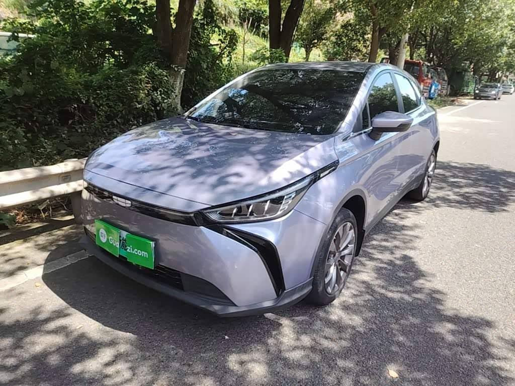 Geely Geometry M6