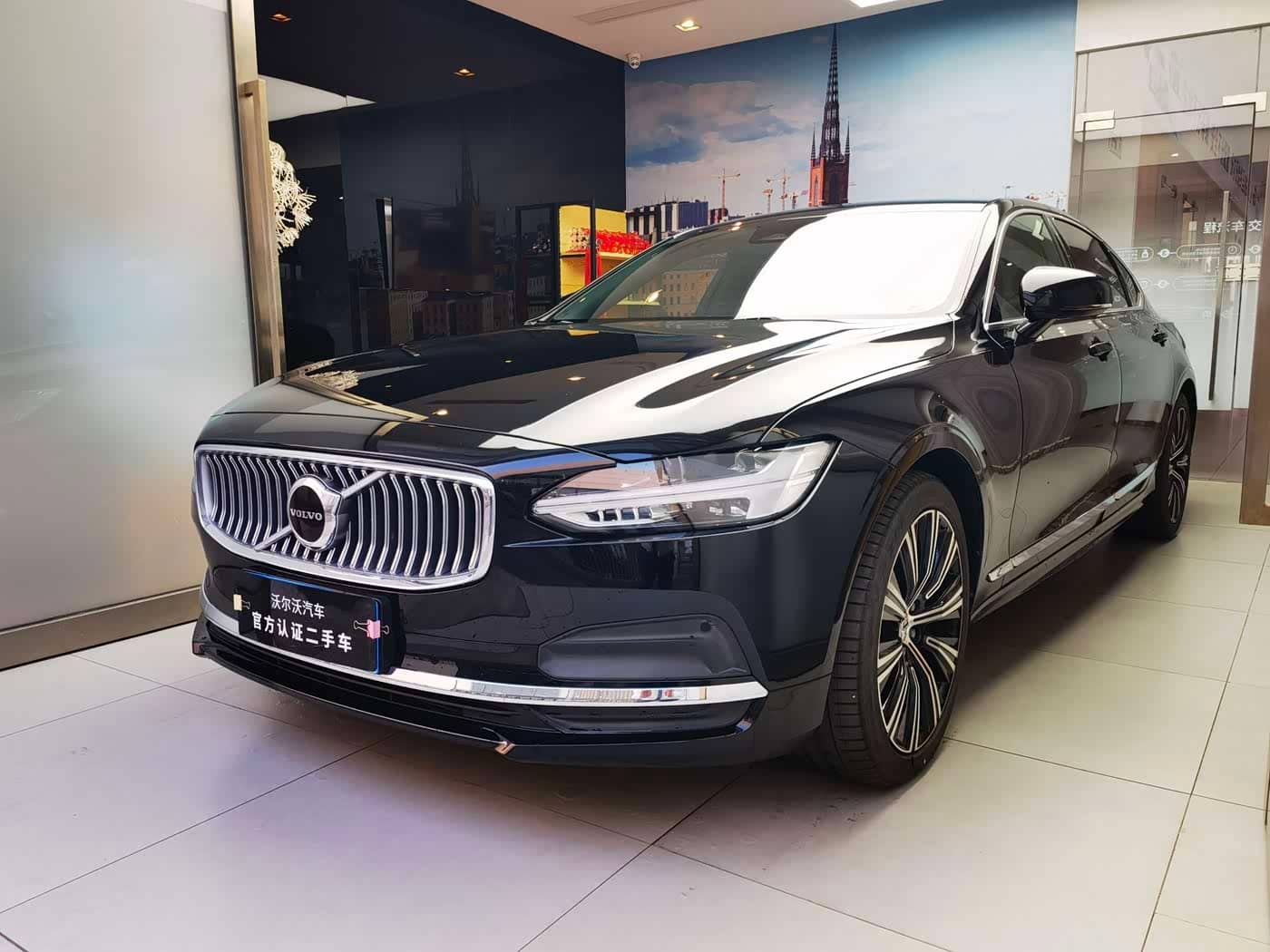 Volvo S90