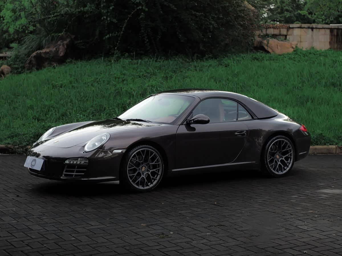 Porsche 911