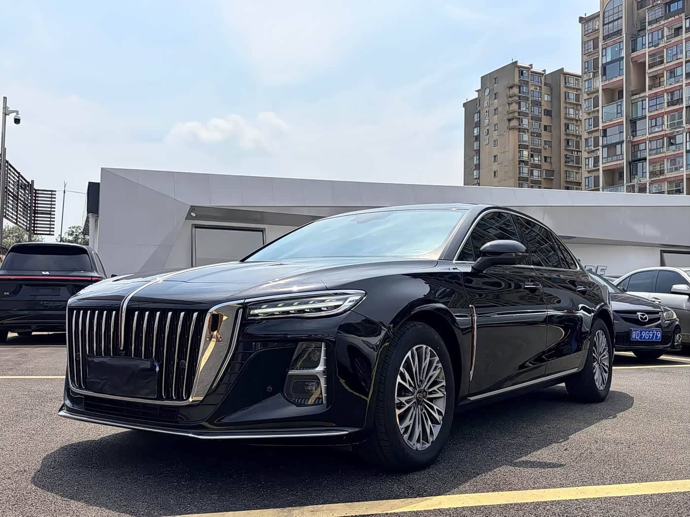 Hongqi H5