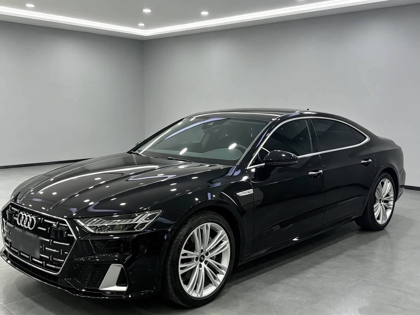 Audi A7L