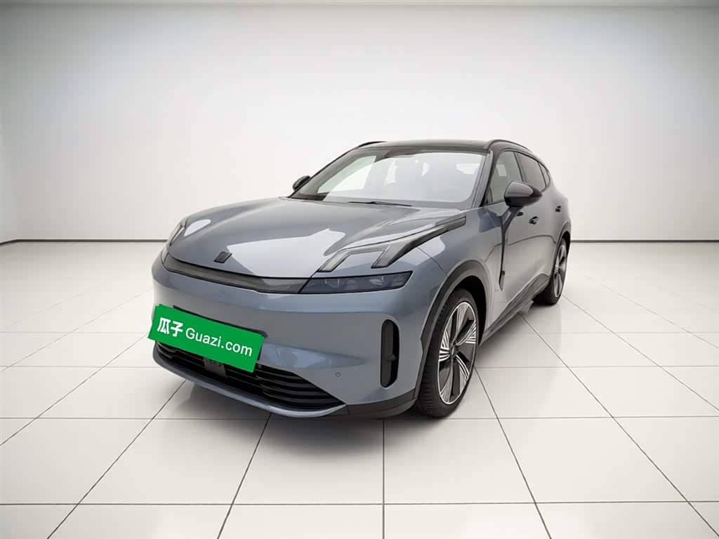 Lynk & Co 08 EM-P