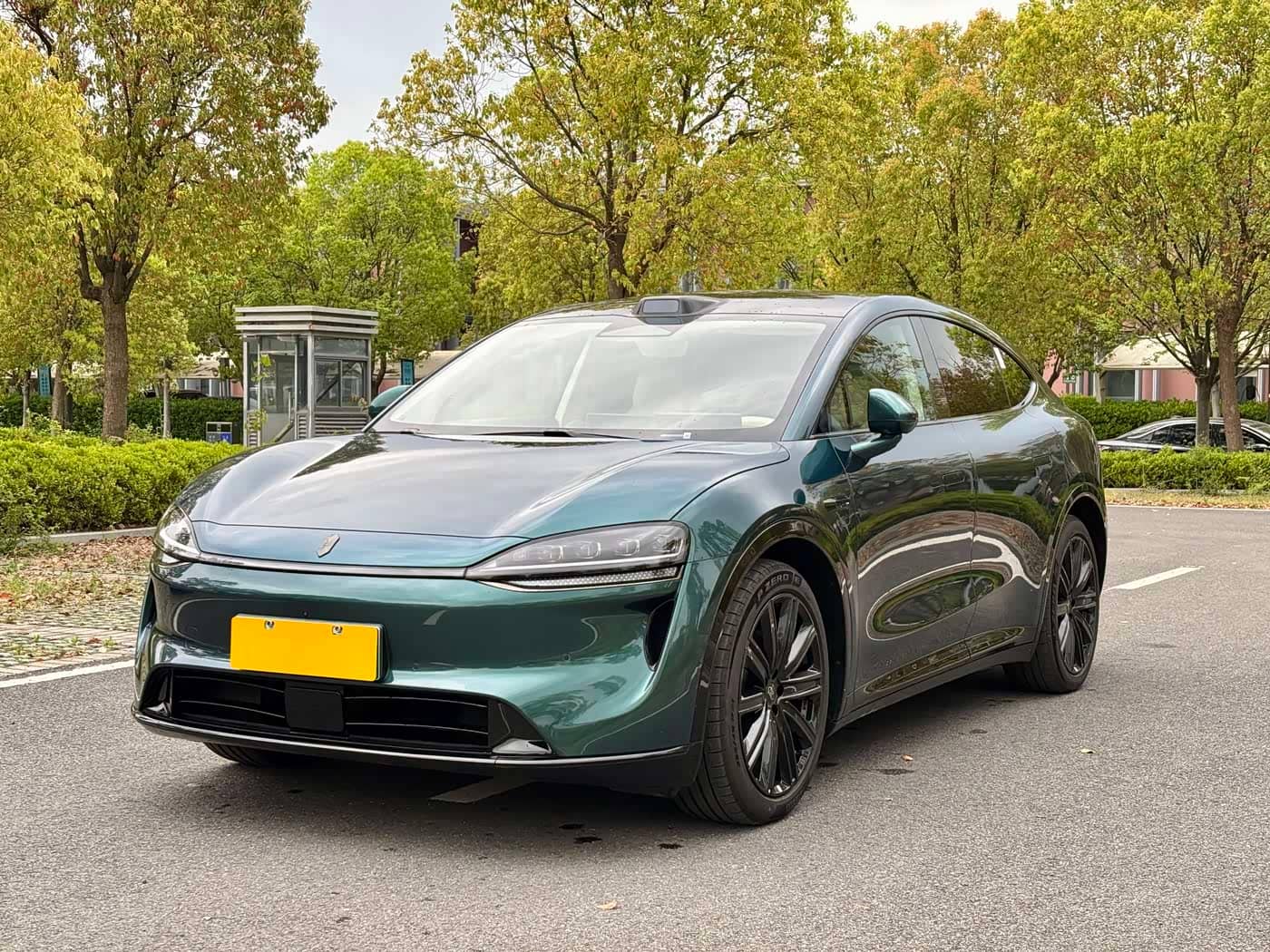 Zhijie Luxeed R7