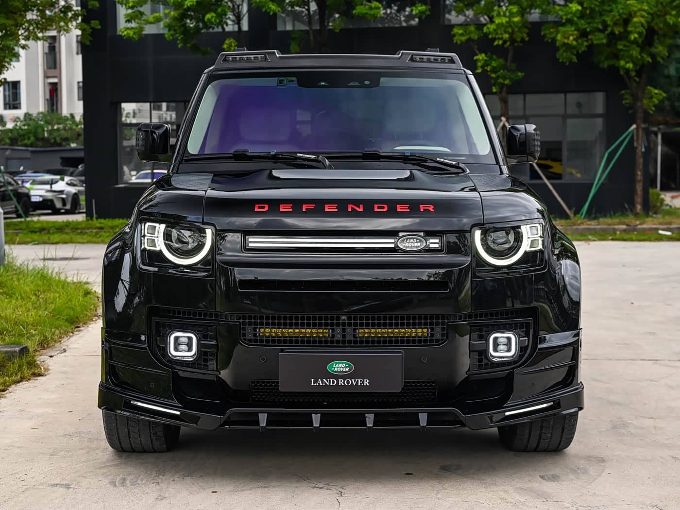 Land Rover Defender