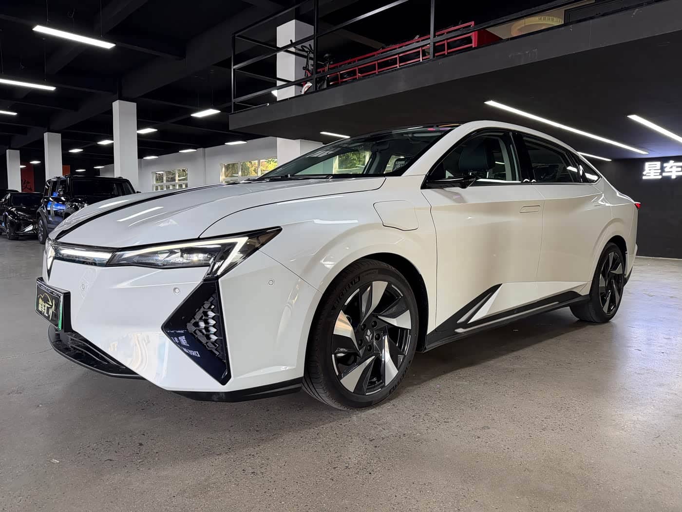 Lingxi L