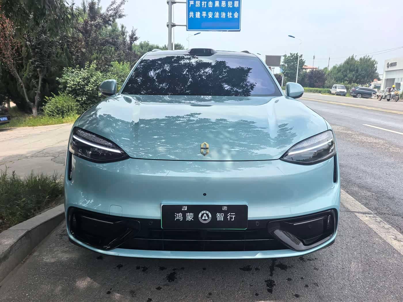 AITO Wenjie AITO M6