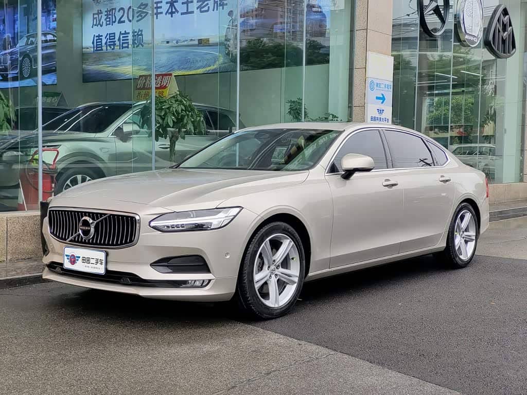 Volvo S90
