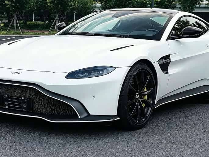 Aston Martin V8 Vantage