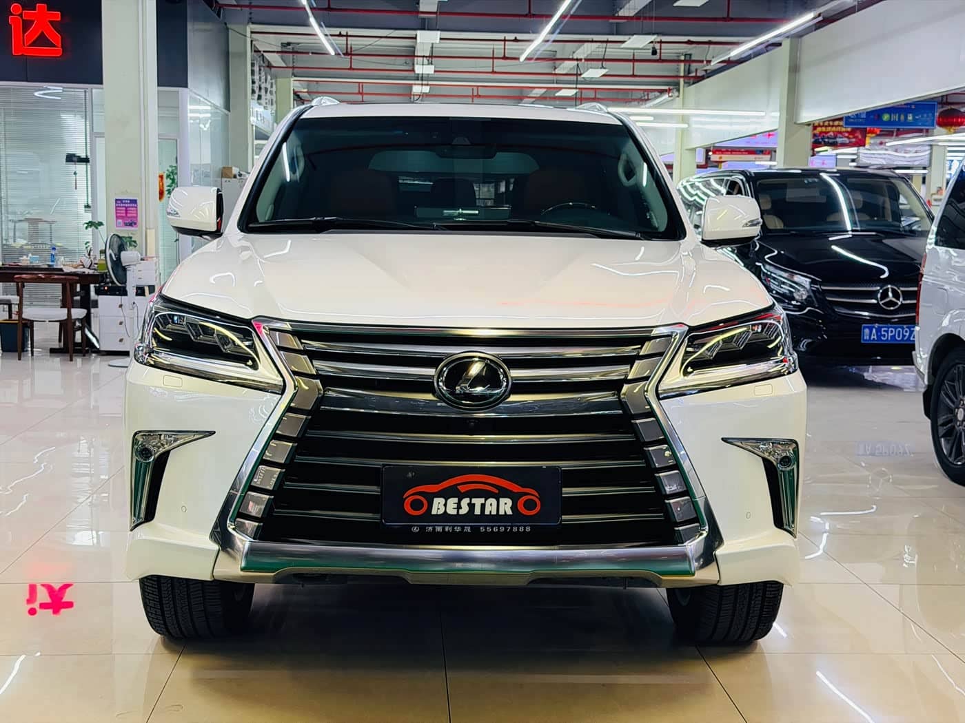 Lexus LX