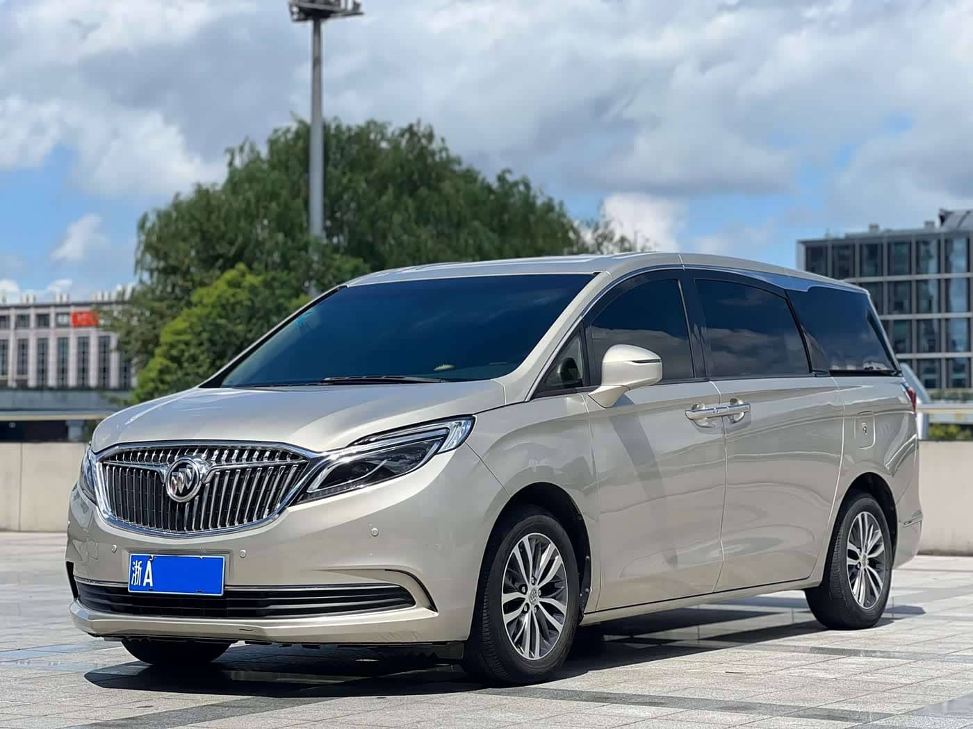 Buick GL8