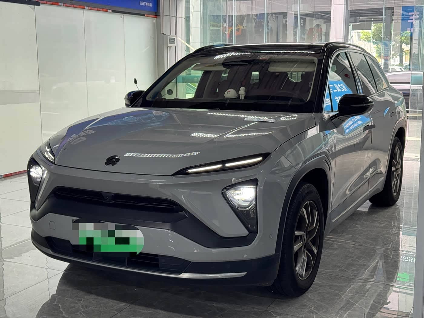 NIO ES6
