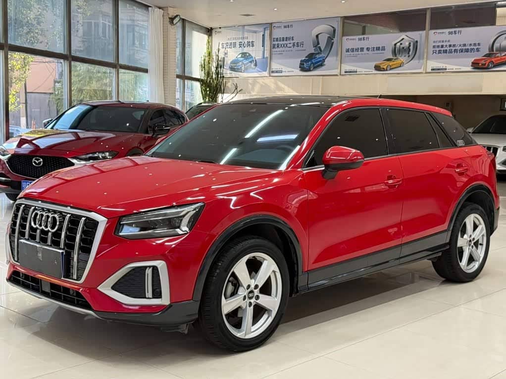 Audi Q2L