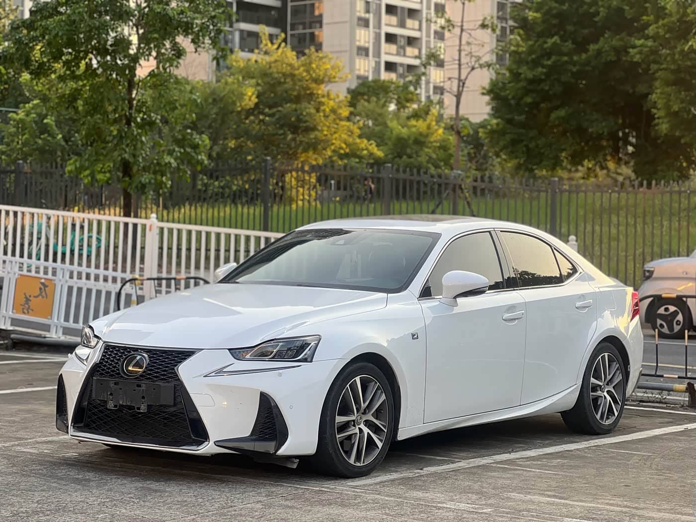 Lexus IS