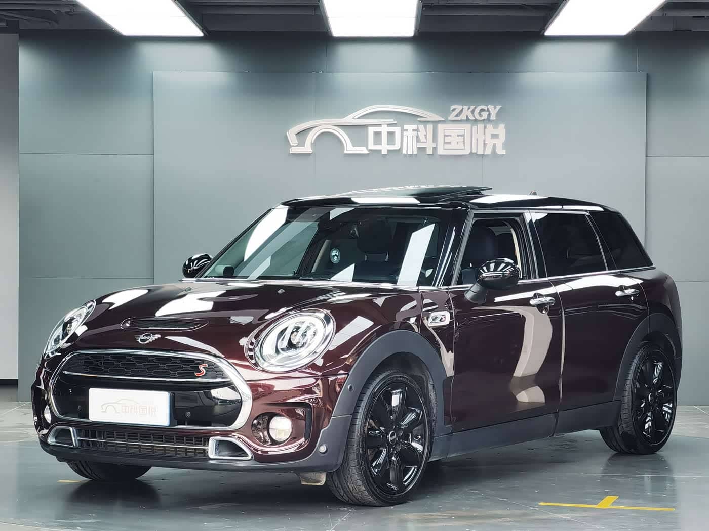 MINI CLUBMAN