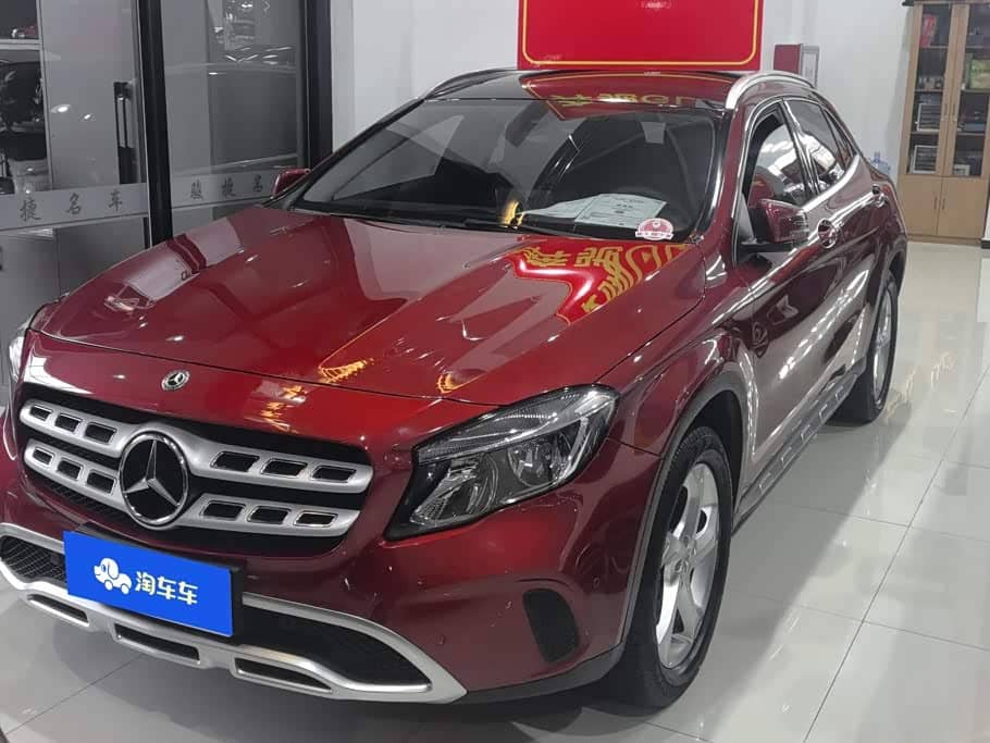 Mercedes-Benz GLA