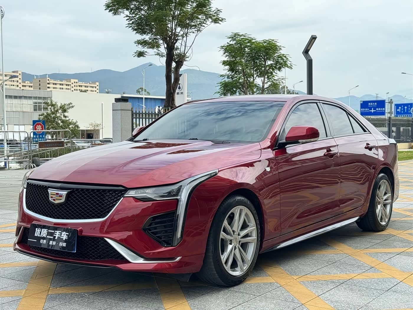 Cadillac CT4