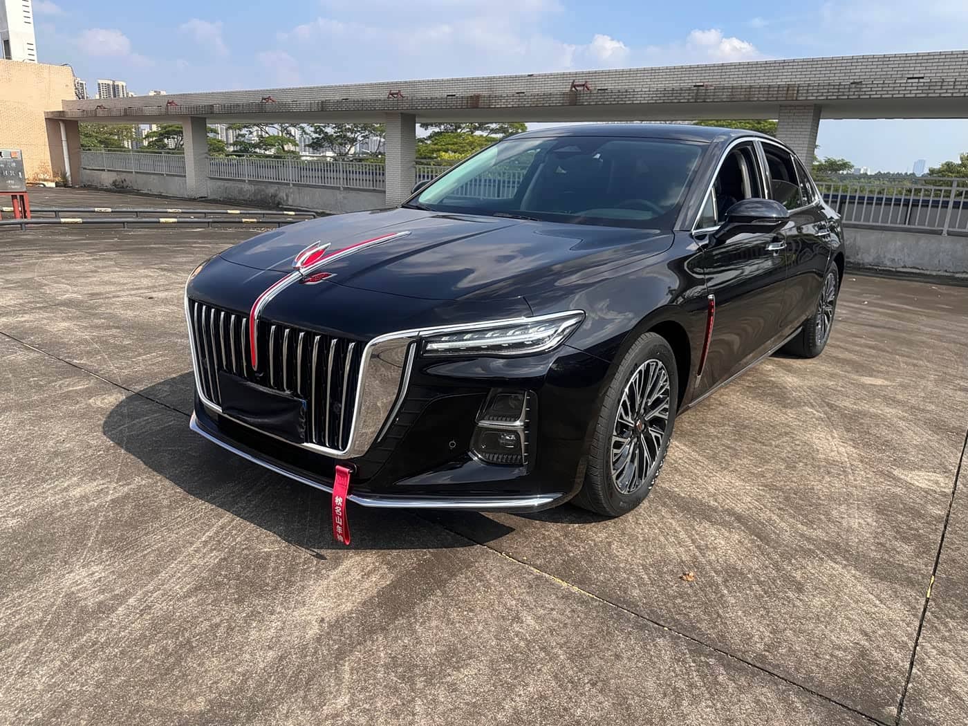 Hongqi H5