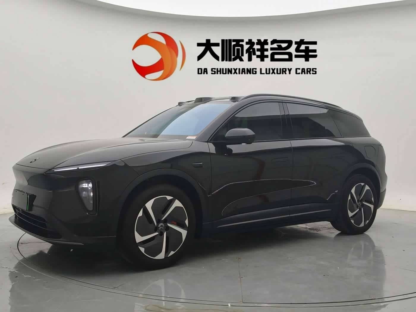 NIO ES6