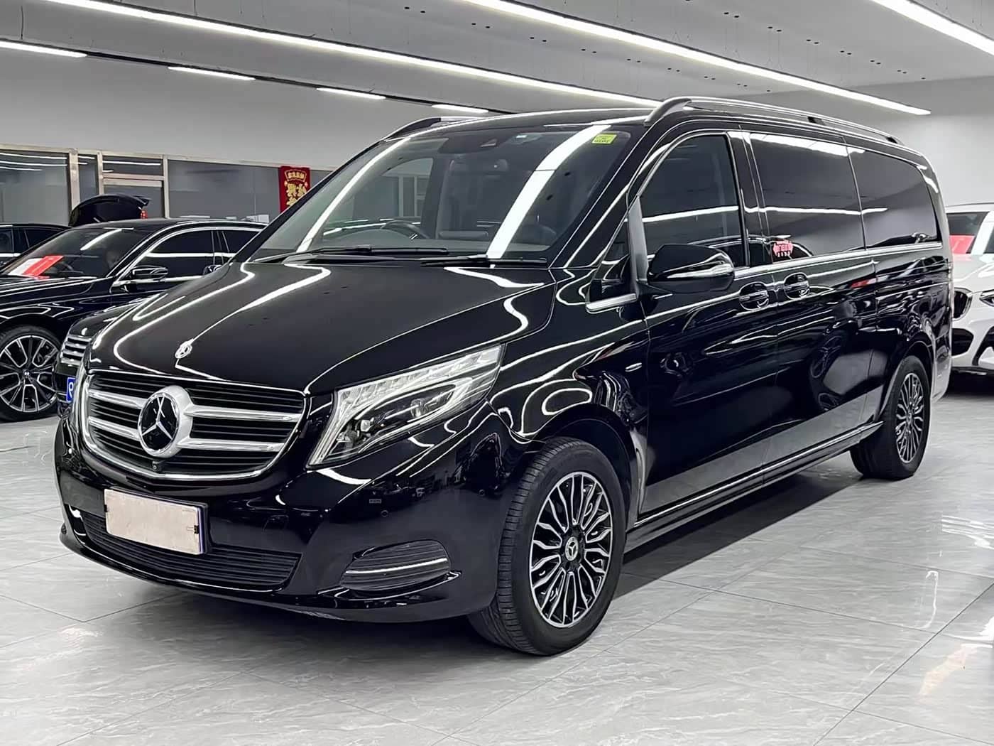 Mercedes-Benz V-Class