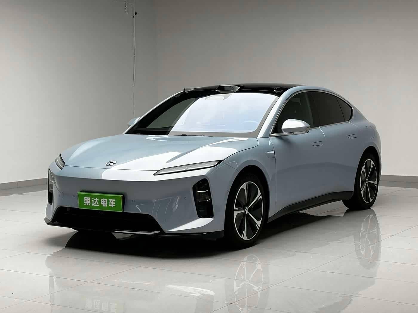 NIO ET5