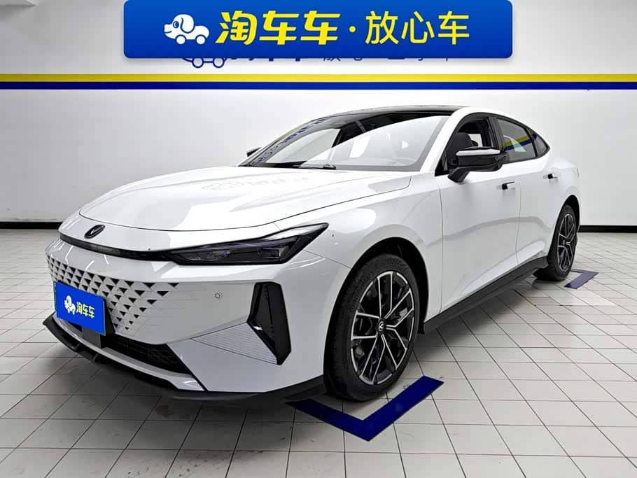 Changan UNI-V iDD