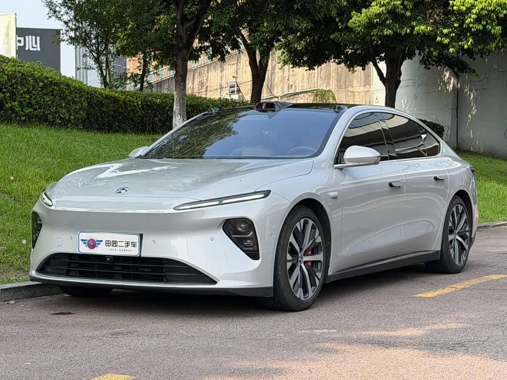 NIO ET7