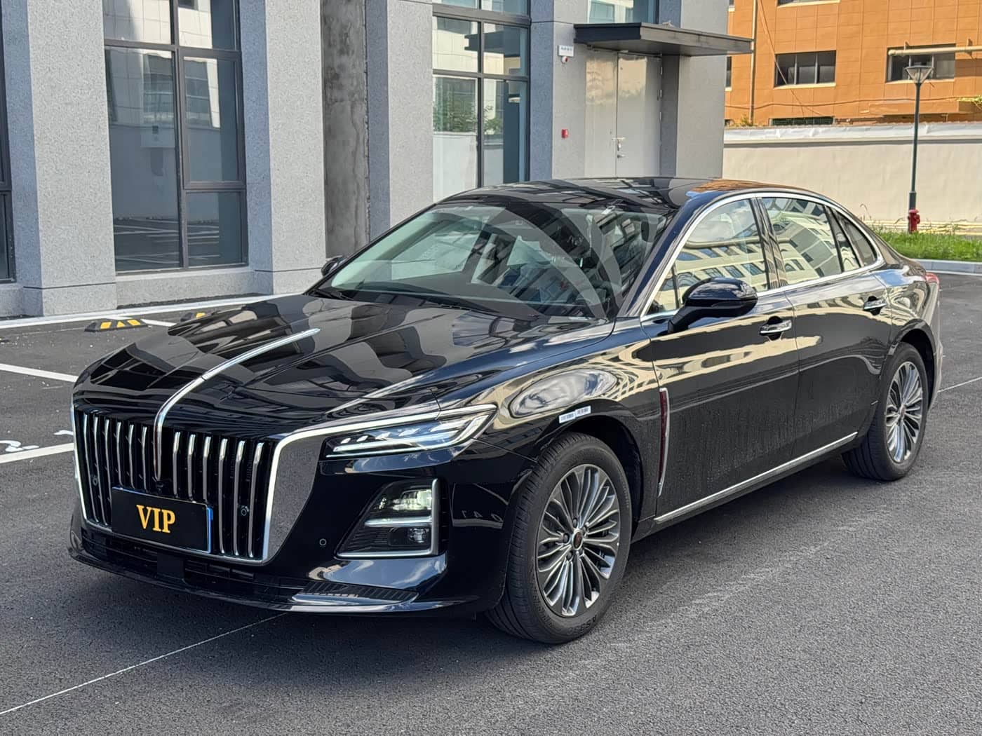 Hongqi H5