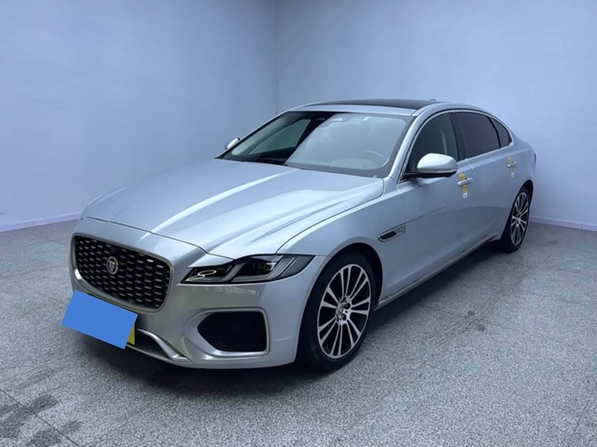 Jaguar XFL