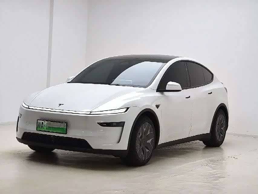 Tesla Model Y L