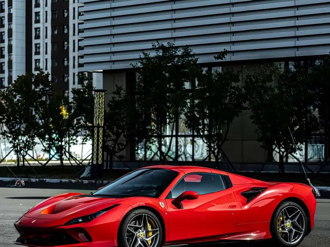 Ferrari F8
