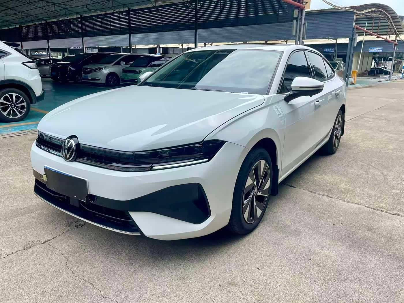 Volkswagen Sagitar
