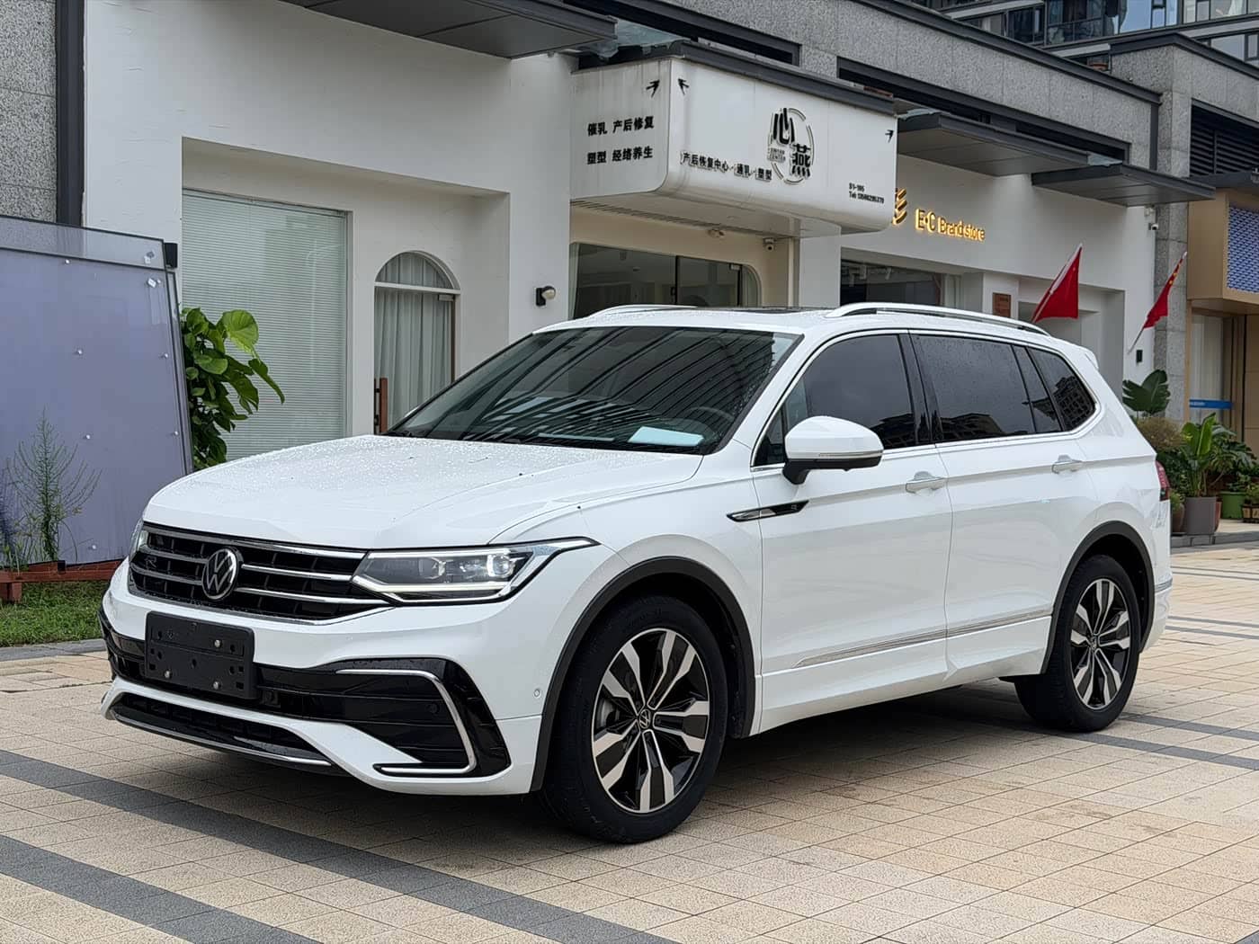 Volkswagen Tiguan L