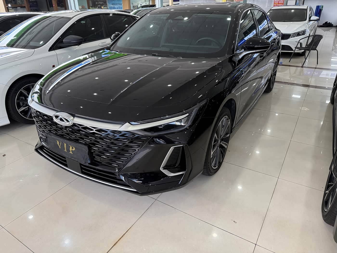 Chery Arrizo 8