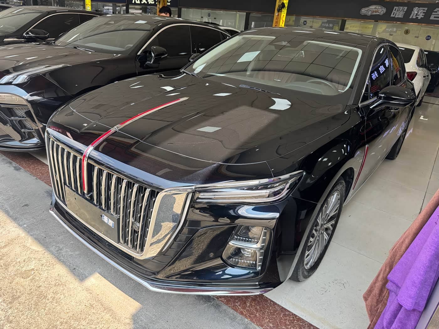 Hongqi H5