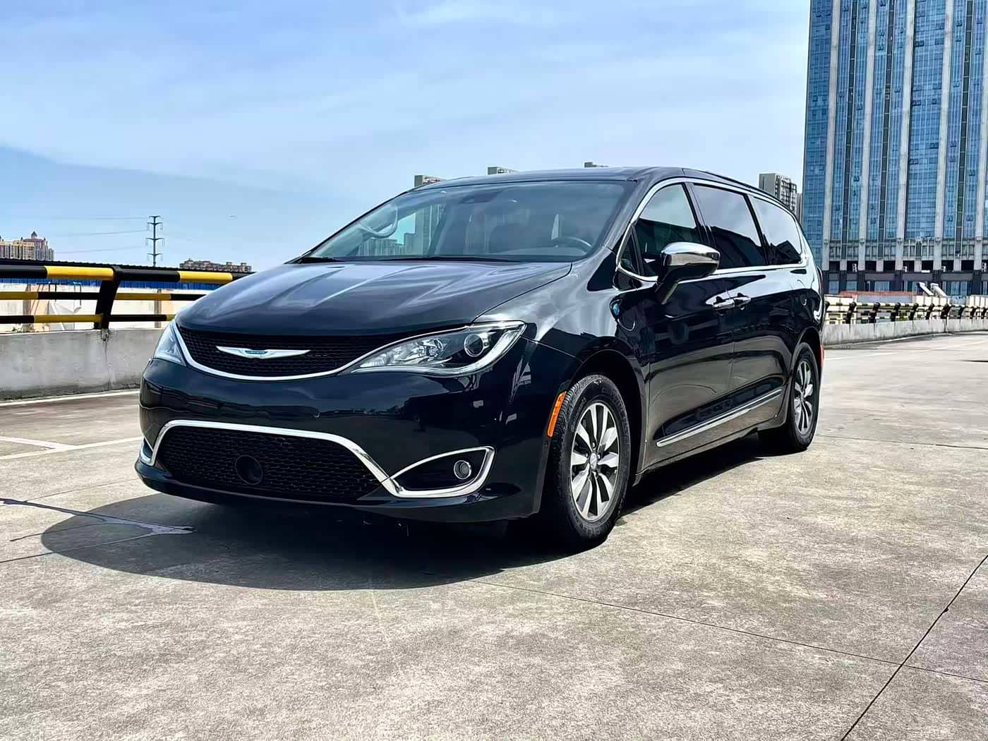 Chrysler Grand Caravan PHEV