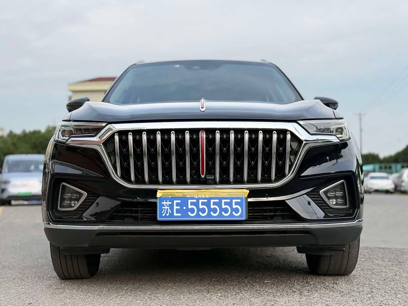 Hongqi HS5