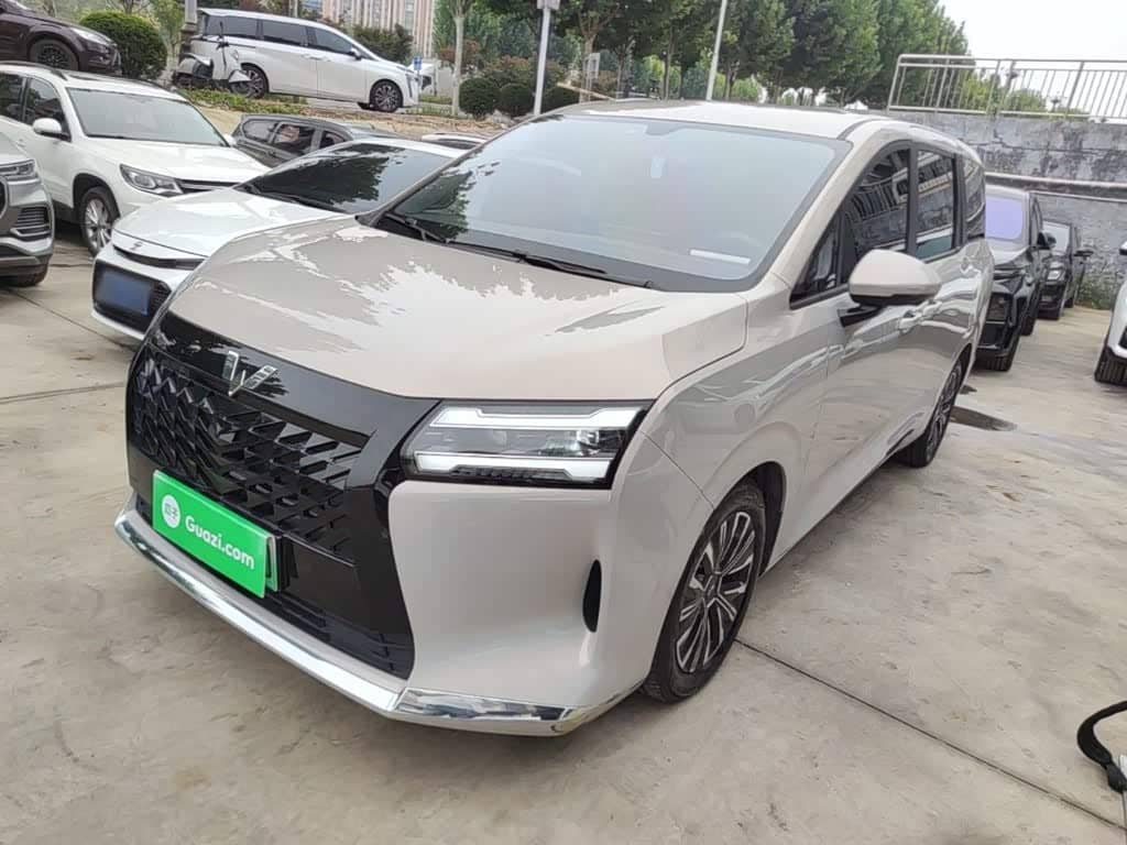Wuling Motors Xingguang 730 New Energy