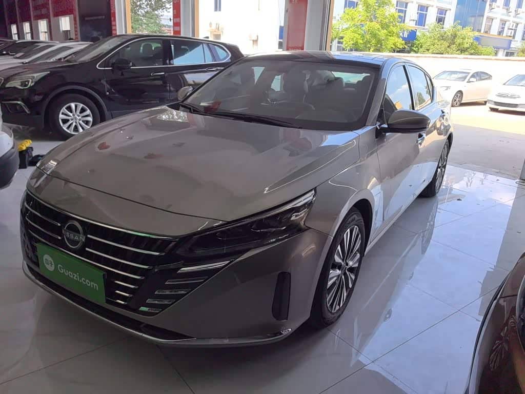 Nissan Teana